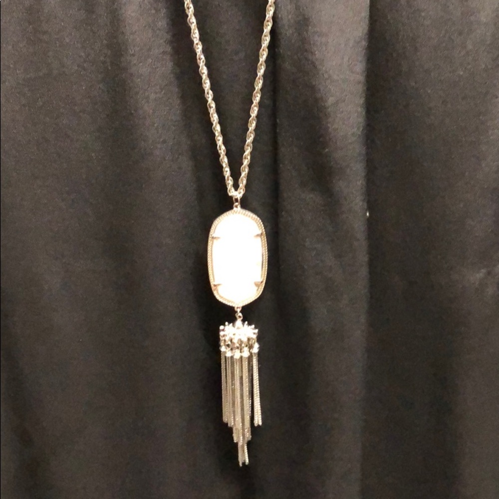 Kendra Scott necklace